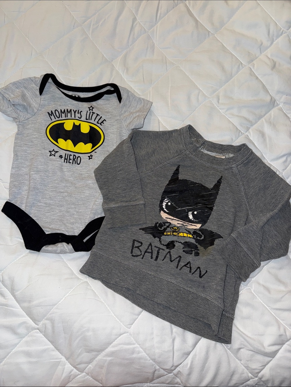 3/6m vintage Batman Gray Crewneck with Yellow Batman Logo and onsie